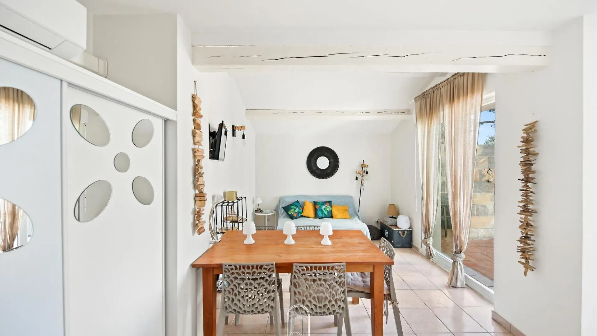La Capte idyllique- Hyères Plage T3/CLIM/WIFI Appartement